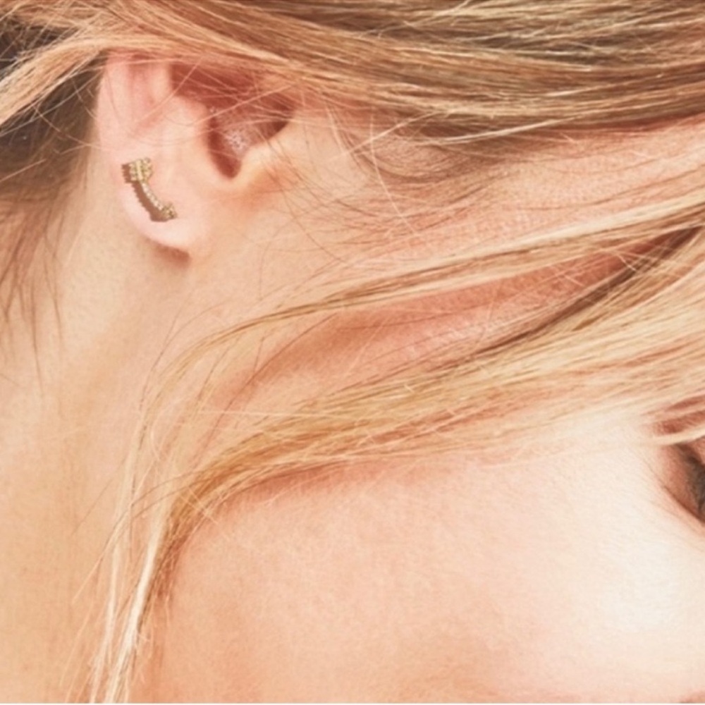 Stella & Dot | Ear Climbers | Arrow | Gold - Picture 2 of 10